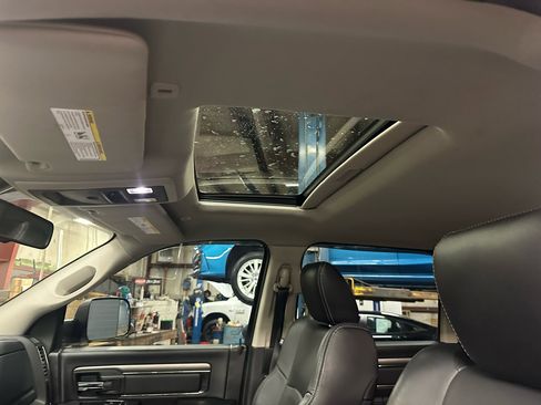 Used 2018 RAM 1500 Sport w/ Convenience Group image 10