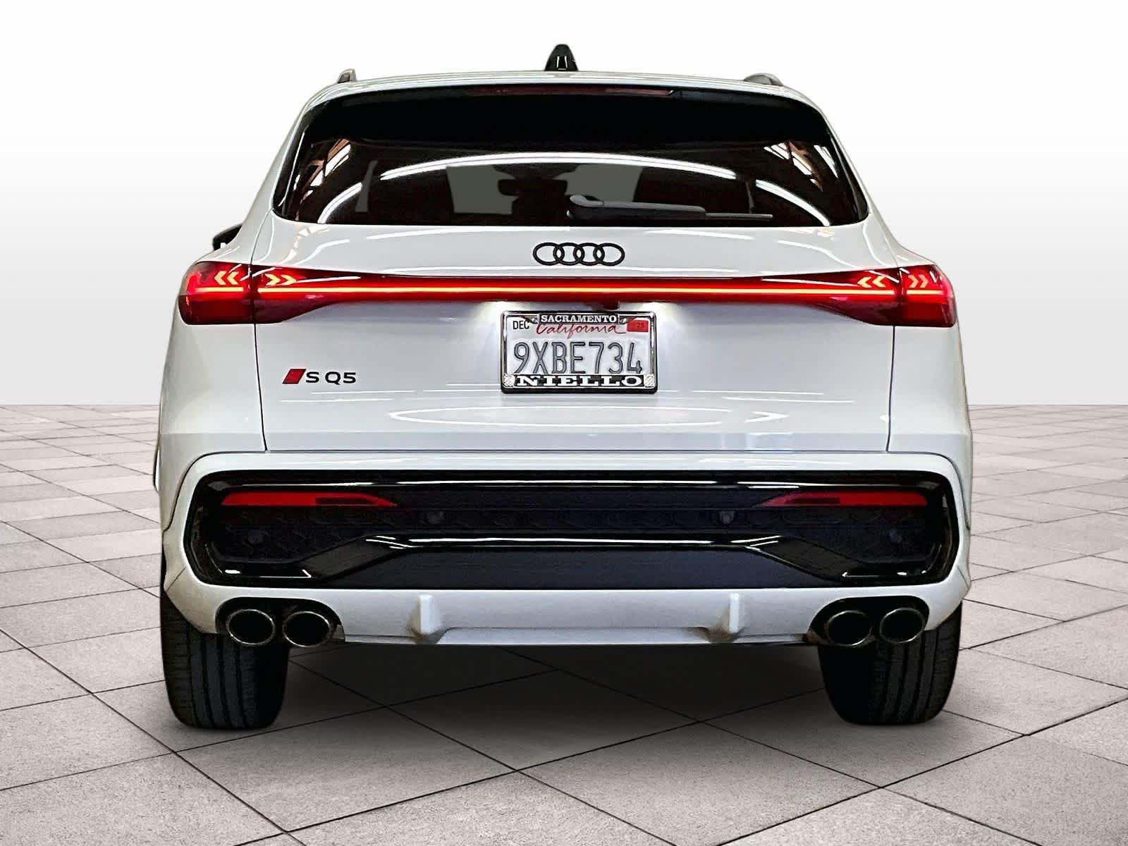 Used 2025 Audi SQ5 Prestige AWD/4WD image 8