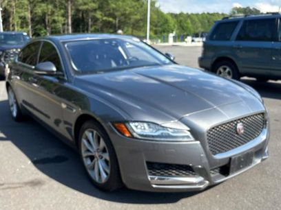 Used 2018 Jaguar XF Premium