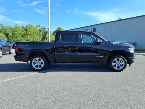 Used 2022 RAM 1500 Big Horn AWD/4WD image 3