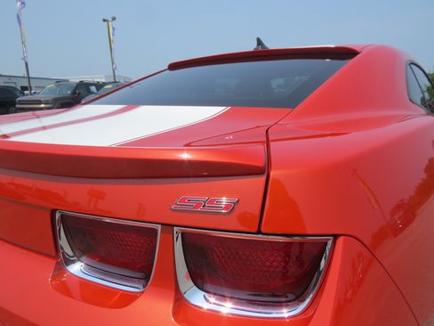 Used 2011 Chevrolet Camaro SS w/ RS Package RWD image 14