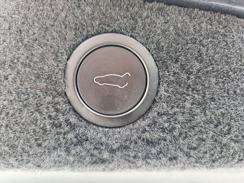 Used 2025 Tesla Model 3 Long Range RWD image 30