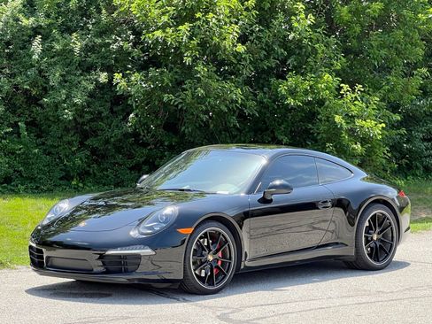 Used 2015 Porsche 911 Carrera RWD image 1