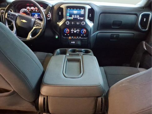 Used 2022 Chevrolet Silverado 1500 LT AWD/4WD image 11
