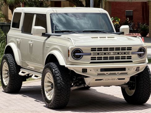 Used 2026 Ford Bronco Outer Banks AWD/4WD image 32