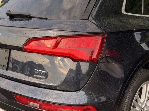 Used 2018 Audi Q5 2.0T Premium Plus w/ Premium Plus Package AWD/4WD image 13