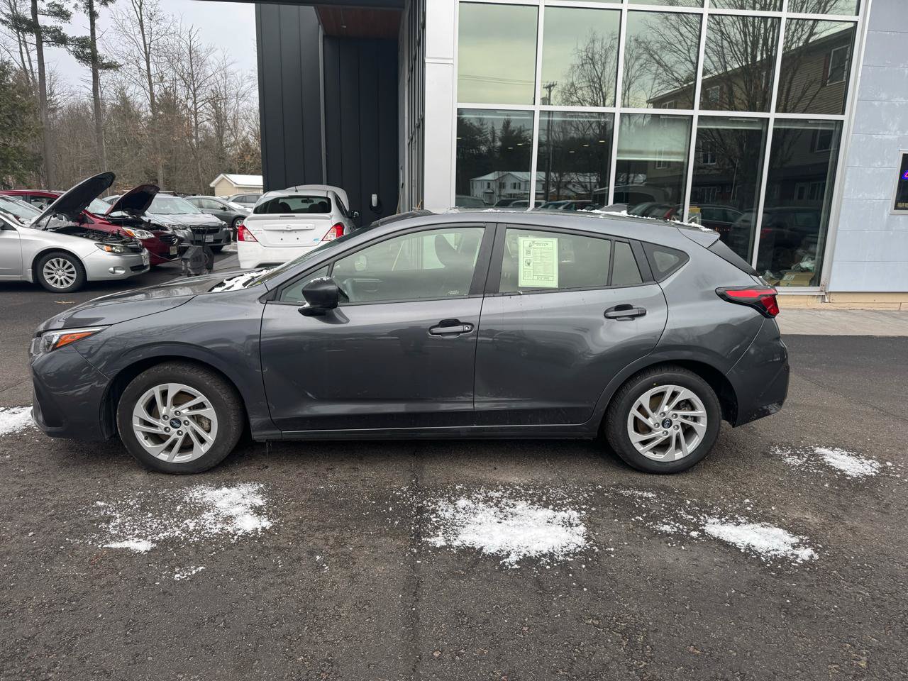 Used 2024 Subaru Impreza 2.0i AWD/4WD image 2
