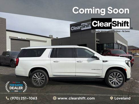 Used 2022 GMC Yukon XL Denali w/ Denali Premium Package image 1