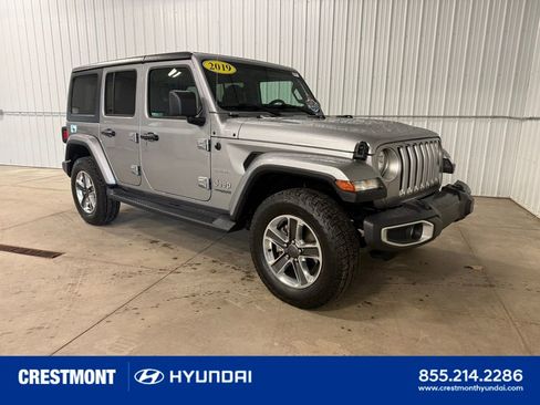 Used 2019 Jeep Wrangler Unlimited Sahara w/ Cold Weather Group AWD/4WD image 1