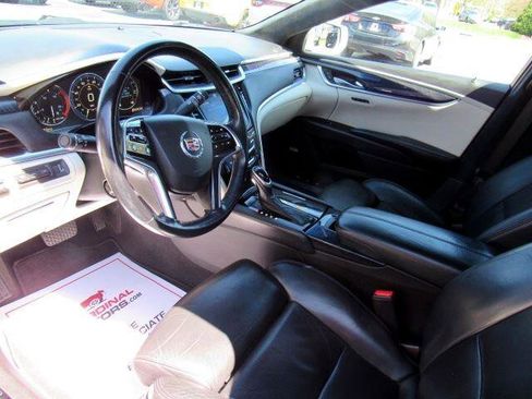 Used 2014 Cadillac XTS Platinum image 9