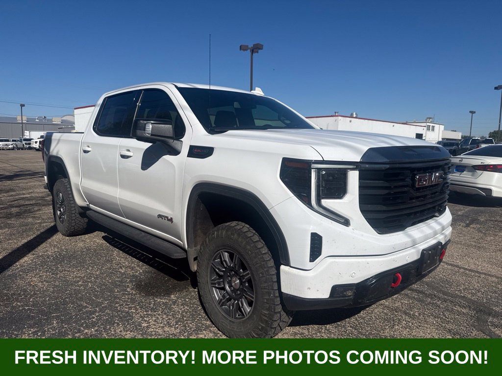 Used 2024 GMC Sierra 1500 AT4 AWD/4WD image 1