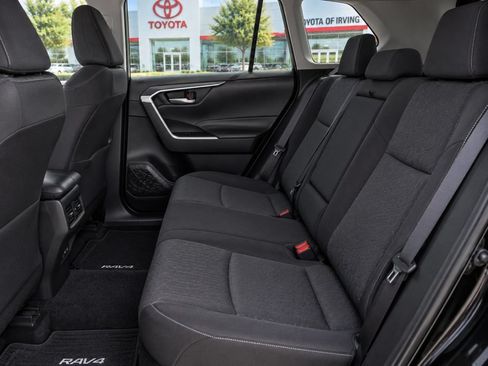 Used 2023 Toyota RAV4 XLE w/ Convenience Package AWD/4WD image 18