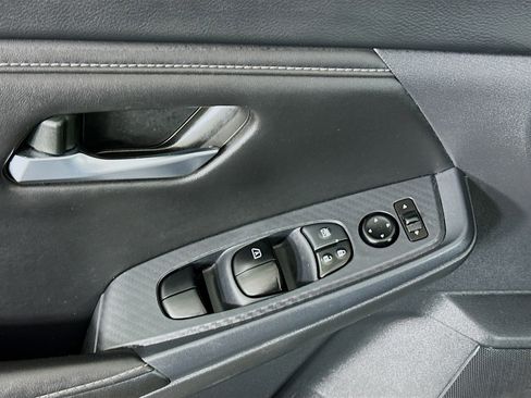 Used 2024 Nissan Sentra SV image 15