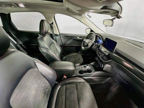 Used 2021 Ford Escape SEL w/ SEL Stealth AWD Package image 29