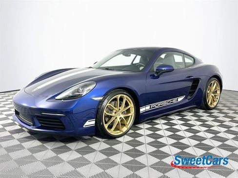Used 2024 Porsche 718 Cayman image 3