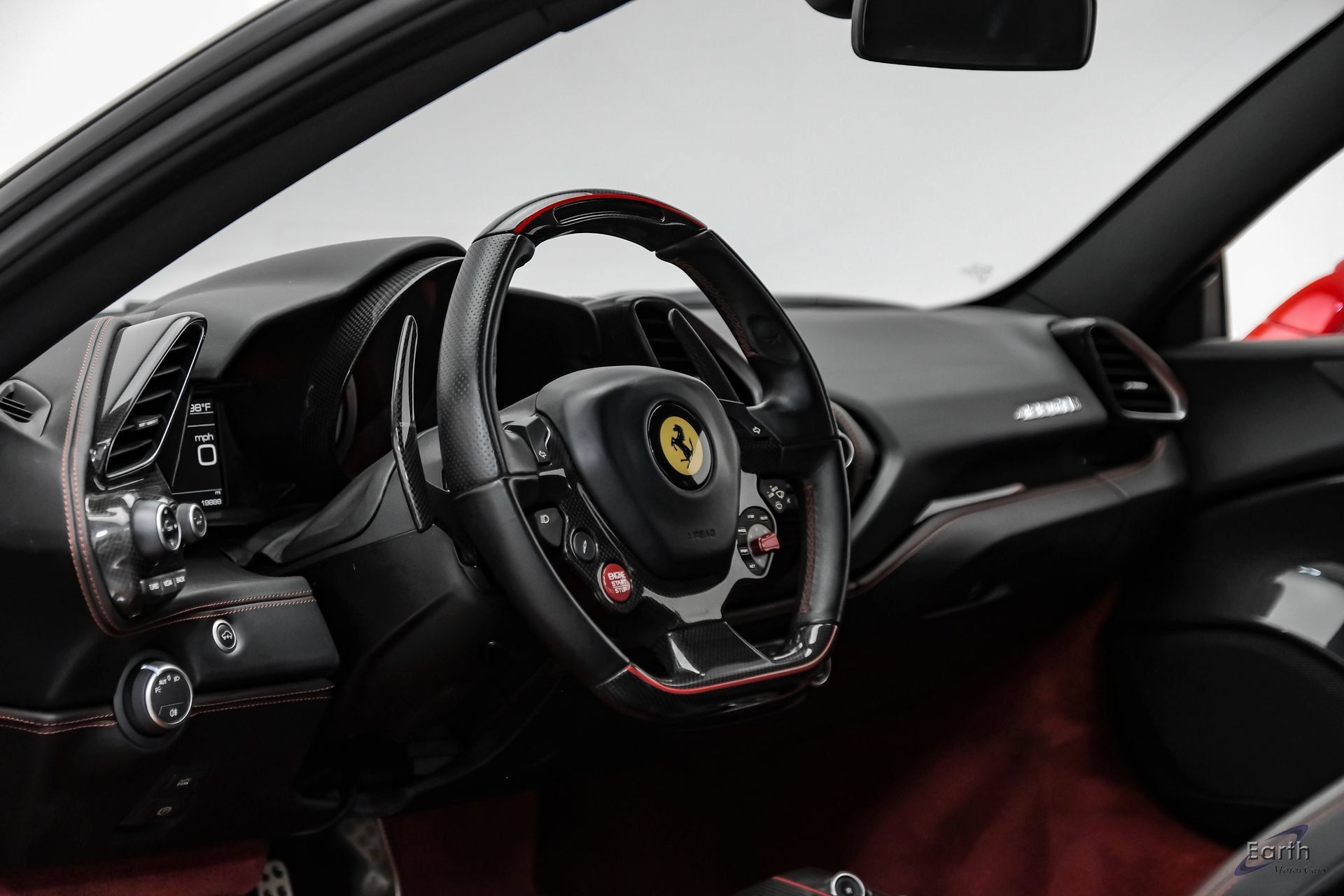 Used 2017 Ferrari 488 GTB RWD image 54