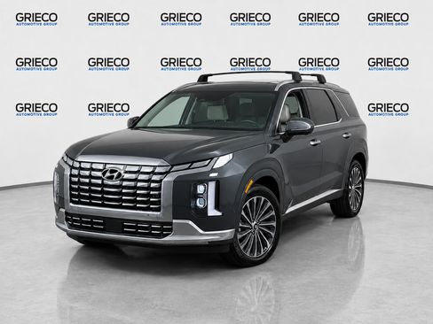Used 2024 Hyundai Palisade Calligraphy AWD/4WD image 3