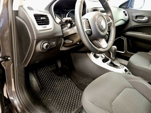 Used 2019 Jeep Compass Sport w/ Cold Weather Group image 35