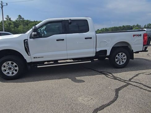 Certified 2024 Ford F250 XLT AWD/4WD image 15