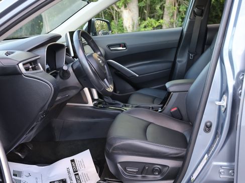 Certified 2024 Toyota Corolla Cross XLE FWD image 20