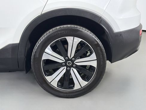 Certified 2023 Volvo C40 P8 Recharge Plus AWD/4WD image 27