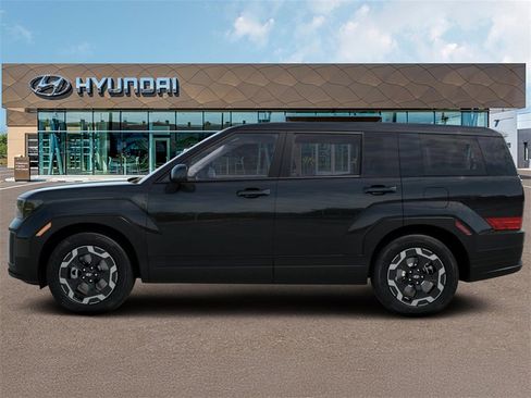 Certified 2026 Hyundai Santa Fe SE image 3