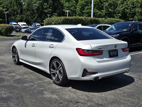 Used 2021 BMW 330i xDrive Sedan w/ Premium Package AWD/4WD image 3