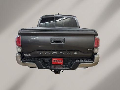 Used 2020 Toyota Tacoma TRD Off-Road AWD/4WD image 23
