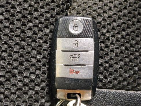 Used 2019 Kia Optima S w/ S Panoramic Sunroof Package image 32