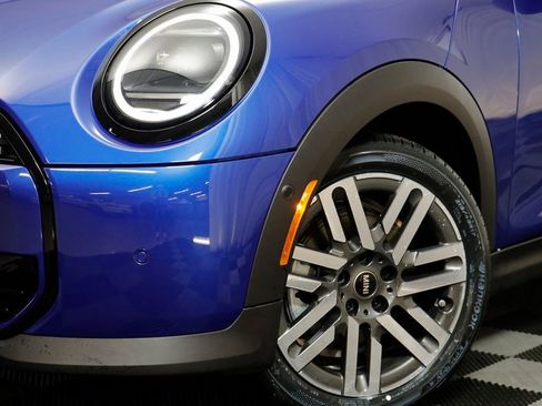 New 2026 MINI Cooper 2-Door Hardtop FWD image 4