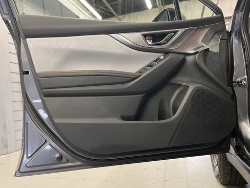 Certified 2023 Subaru Crosstrek 2.5i Limited w/ Moonroof Package image 9