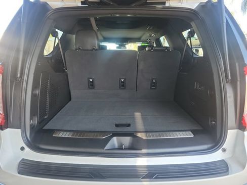 Used 2024 GMC Yukon XL AT4 w/ Technology Package AWD/4WD image 28