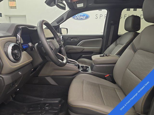 Used 2024 Chevrolet Colorado ZR2 w/ ZR2 Convenience Package III AWD/4WD image 24