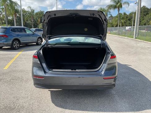 Used 2025 Honda Accord LX image 13
