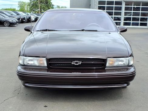 Used 1996 Chevrolet Impala SS RWD image 8