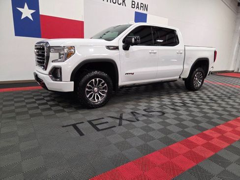 Used 2021 GMC Sierra 1500 AT4 w/ AT4 Premium Package AWD/4WD image 2