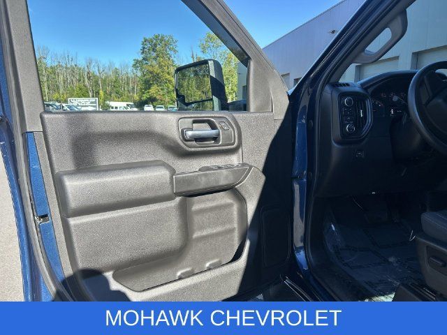 Certified 2022 Chevrolet Silverado 2500 Custom w/ Custom Value Package AWD/4WD image 26