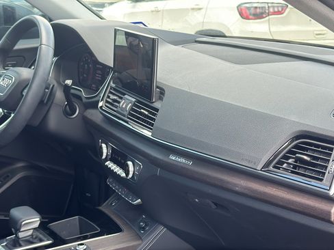 Used 2024 Audi Q5 2.0T Prestige w/ Prestige Package image 29