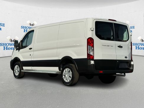 Used 2024 Ford Transit 250 Low Roof w/ Exterior Upgrade Package image 5