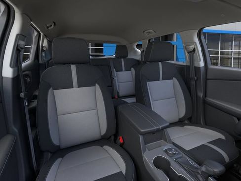 New 2026 Chevrolet Blazer LT w/ Convenience Package FWD image 16
