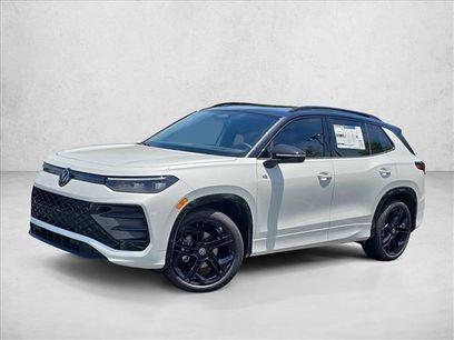 New 2026 Volkswagen Tiguan SE R-Line