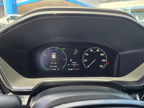 Used 2024 Honda CR-V Sport Touring image 18