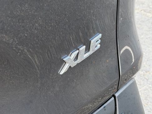 Used 2023 Toyota RAV4 XLE Premium FWD image 16