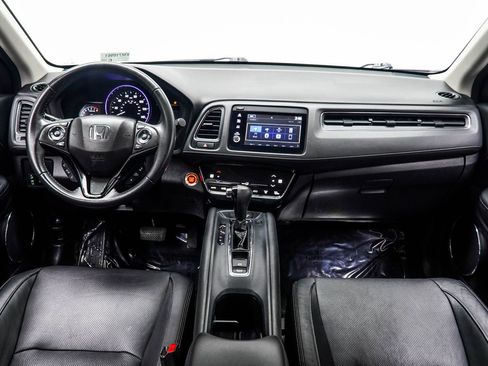 Used 2019 Honda HR-V Touring image 5