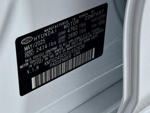 New 2026 Genesis G70 2.5T Prestige image 31