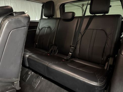 Used 2019 Ford Expedition Max Platinum image 29