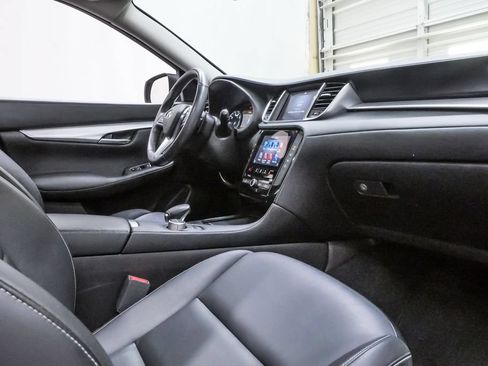 Used 2020 INFINITI QX50 Luxe FWD image 13