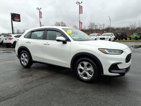 Used 2025 Honda HR-V LX image 13