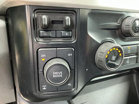 Used 2025 Ford F250 XLT w/ FX4 Off-Road Package AWD/4WD image 33