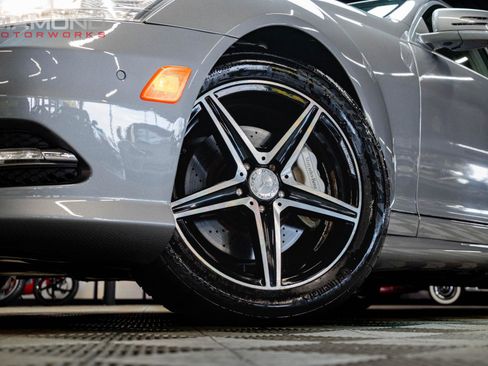 Used 2011 Mercedes-Benz S 550 image 6